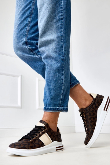 Zapatillas deportivas marrones con plataforma y cinta color arena-dorado