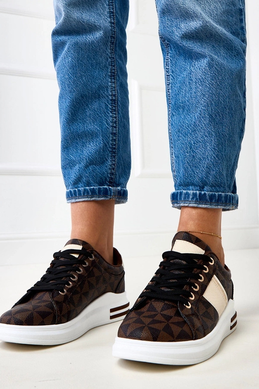 Zapatillas deportivas marrones con... Zapatillas deportivas marrones con...