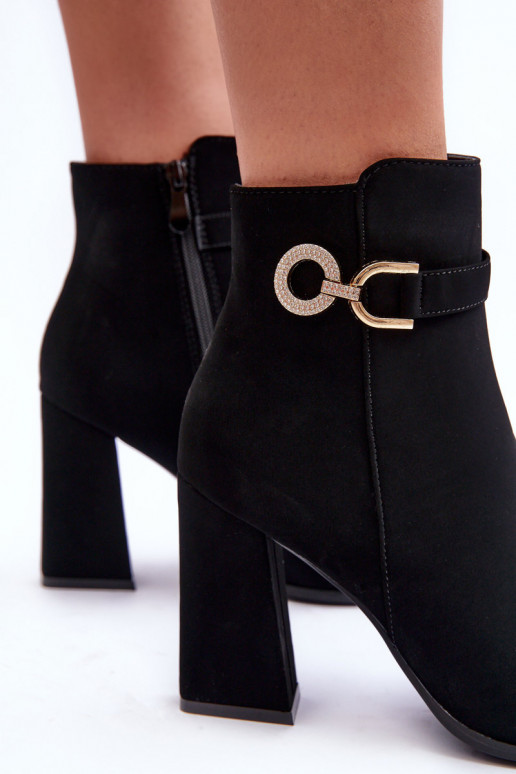 Piel Botas con tacones con adornos de color negro Lymall