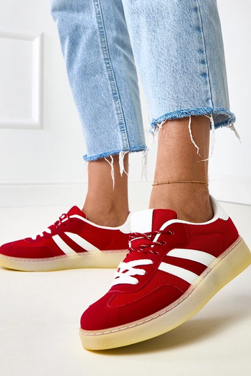 Zapatillas deportivas rojas de malla con inserto blanco Weka 2