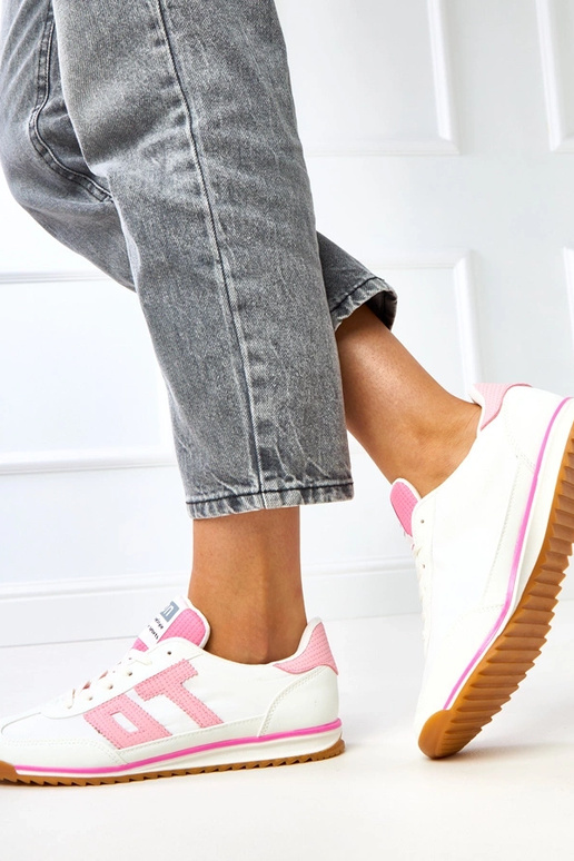 Zapatillas deportivas blancas con... Zapatillas deportivas blancas con...