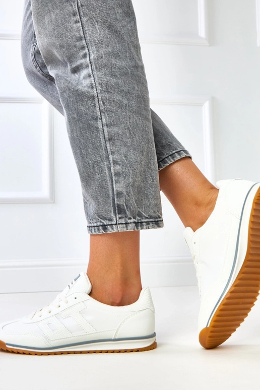 Zapatillas deportivas blancas con... Zapatillas deportivas blancas con...