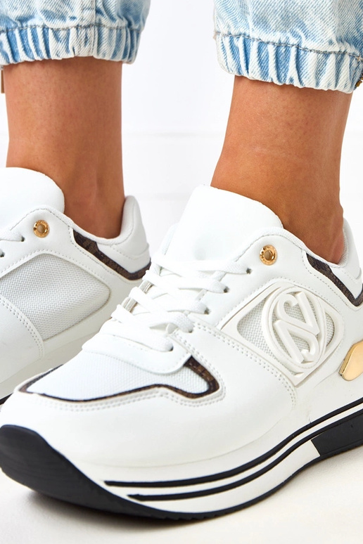 Zapatillas deportivas blanco-negro... Zapatillas deportivas blanco-negro...