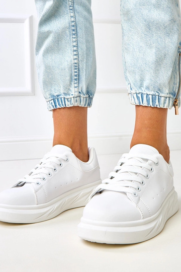 Zapatillas deportivas...