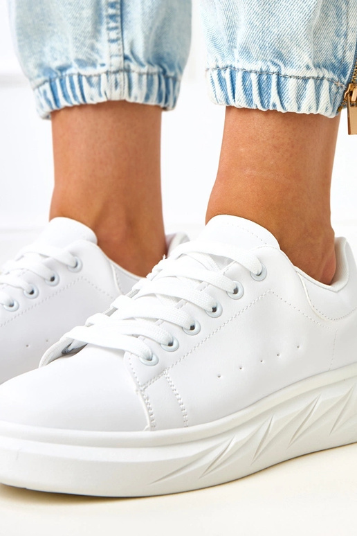 Zapatillas deportivas blancas con... Zapatillas deportivas blancas con...