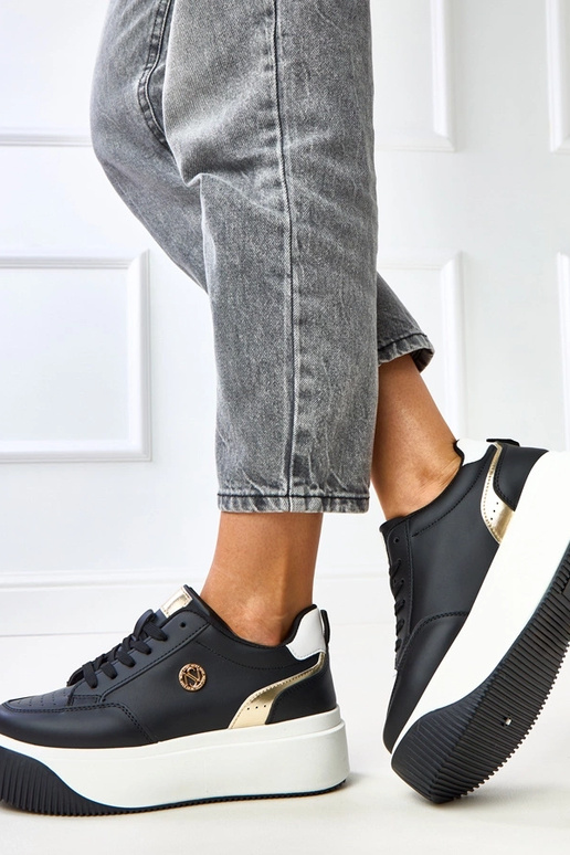 Zapatillas deportivas negras con... Zapatillas deportivas negras con...