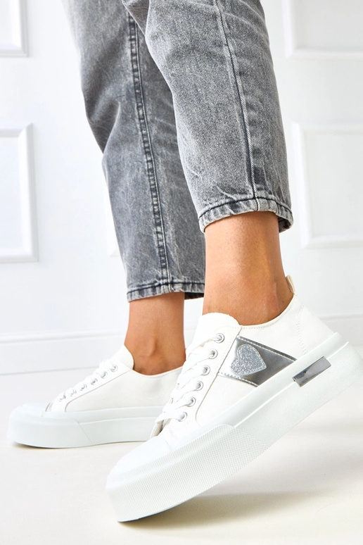 Zapatillas deportivas blancas con... Zapatillas deportivas blancas con...