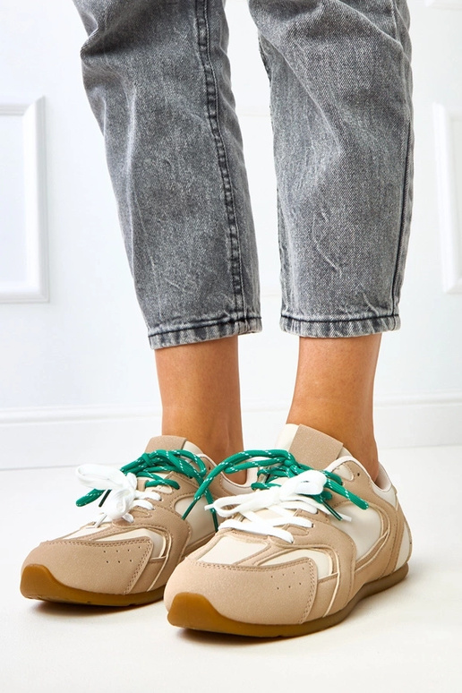 Zapatillas deportivas color arena con... Zapatillas deportivas color arena con...