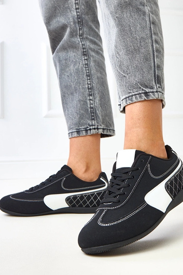 Zapatillas deportivas... 2