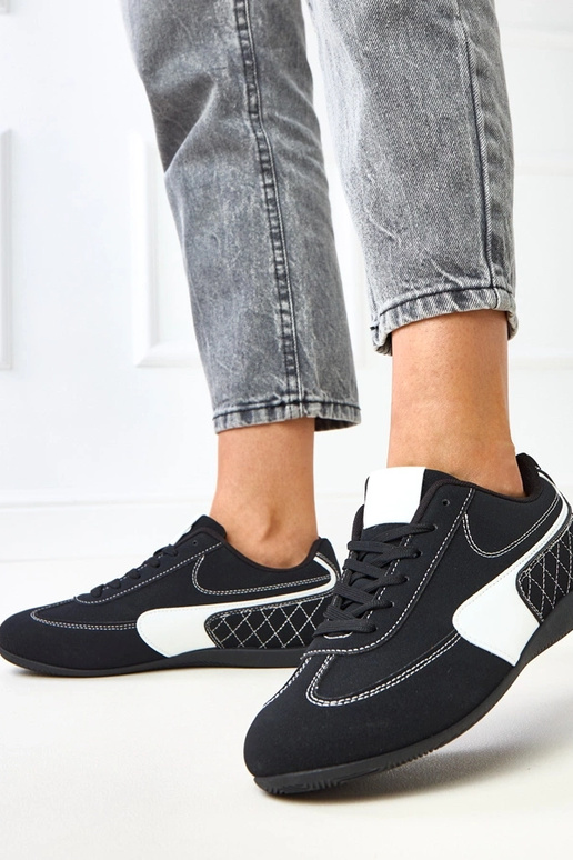 Zapatillas deportivas negras con... Zapatillas deportivas negras con...