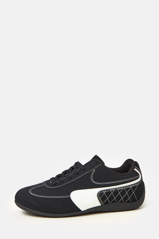 Zapatillas deportivas negras con... Zapatillas deportivas negras con...