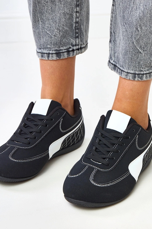 Zapatillas deportivas negras con... Zapatillas deportivas negras con...