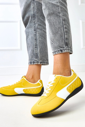 Zapatillas deportivas... 2