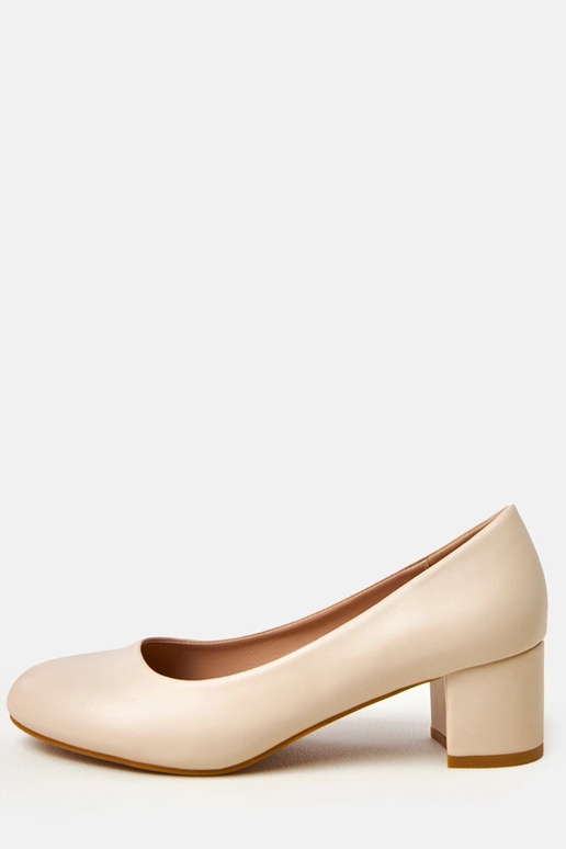 Zapatos bajos color arena Polili Zapatos bajos color arena Polili