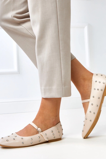 Bailarinas color arena con...