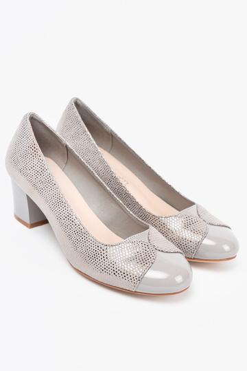 color gris tacones altos ze platam zdobieniem