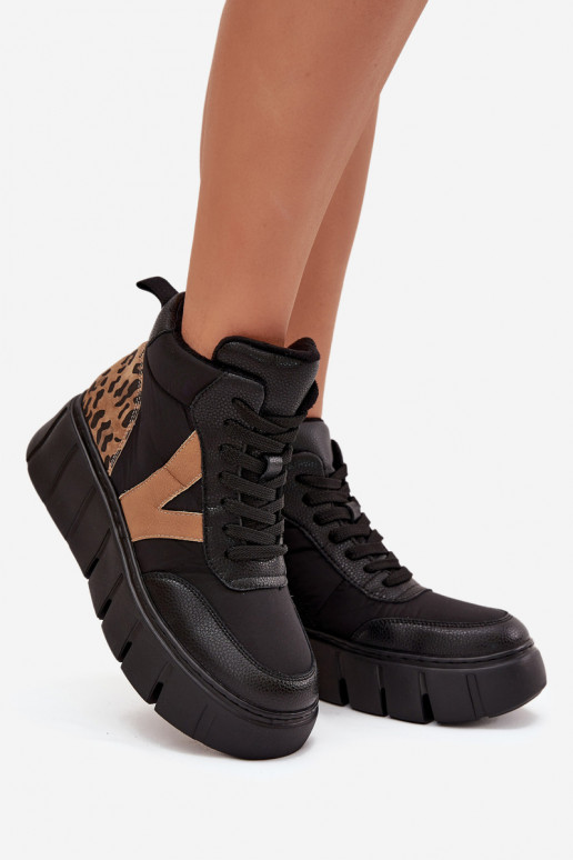 Piel Botas de mujer con una plataforma calentamiento Vinceza 66838 de color negro