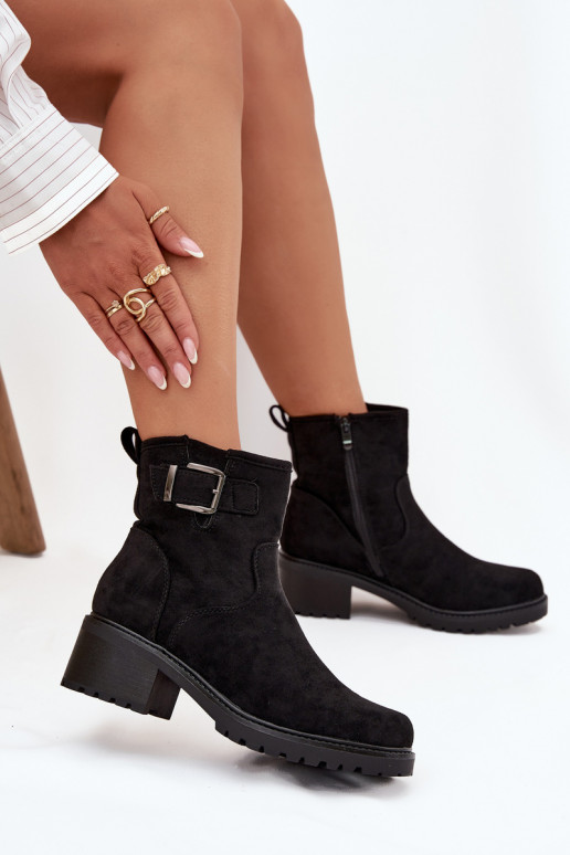 calentamiento Botas de mujer En un tacón bajo Klocku con hebillas de color negro Helvina