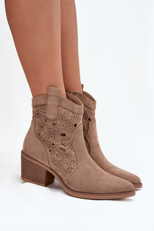 botas estilo vaquero Femenino con elementos calados beige Nolvina
