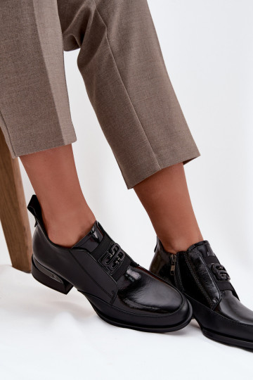 con efecto barniz Piel zapatos Femenino En un tacón bajo Con decoraciones Detalem Vinceza 91161 de color negro