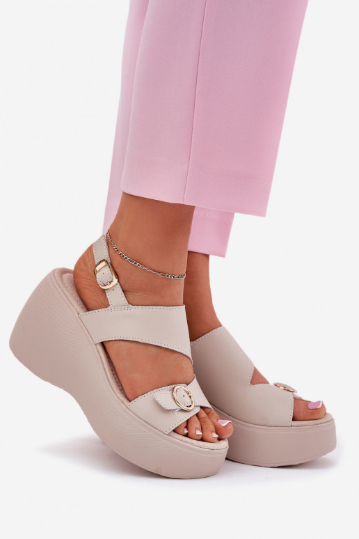 Sandalias de mujer Femenino en una cuña y plataforma S.Barski LR51-540 beige Sandalias de mujer Femenino en una cuña y plataforma S.Barski LR51-540 beige