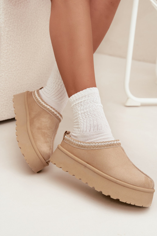 Botas de nieve de mujer color marfil Įjungtarirya de tacón bajo con plataforma y pelo