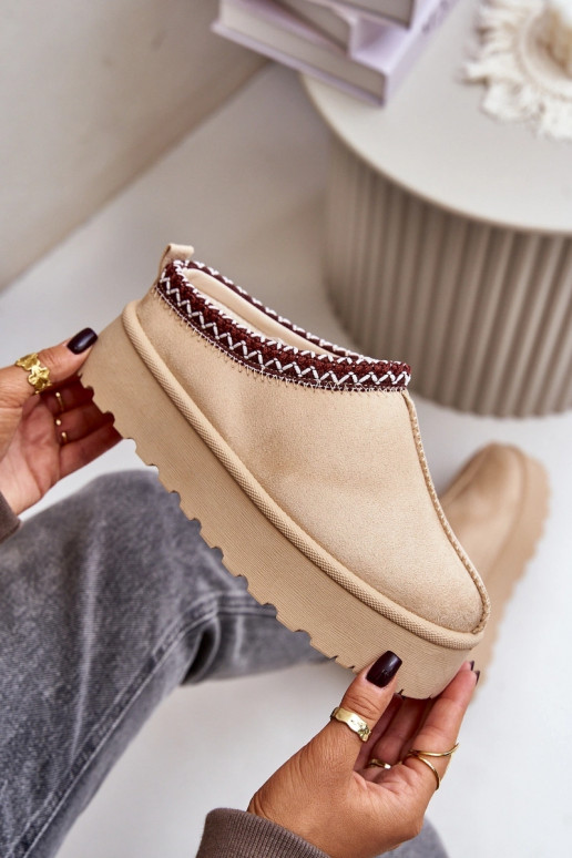 Botas de nieve de mujer color marfil Įjungtarirya de tacón bajo con plataforma y pelo