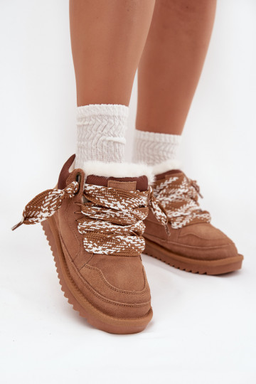 de gamuza Botas de nieve Femenino con un abrigo de piel I Grubym atándosem Vinceza 97963 color marrón 2