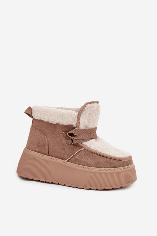 Botas de nieve Femenino con una plataforma con un abrigo de piel beige Florivelle Botas de nieve Femenino con una plataforma con un abrigo de piel beige Florivelle