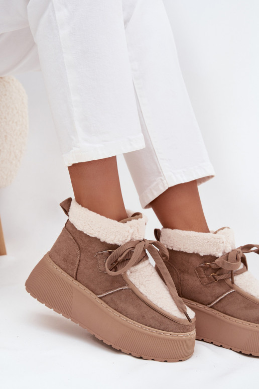 Botas de nieve Femenino con una plataforma con un abrigo de piel beige Florivelle Botas de nieve Femenino con una plataforma con un abrigo de piel beige Florivelle