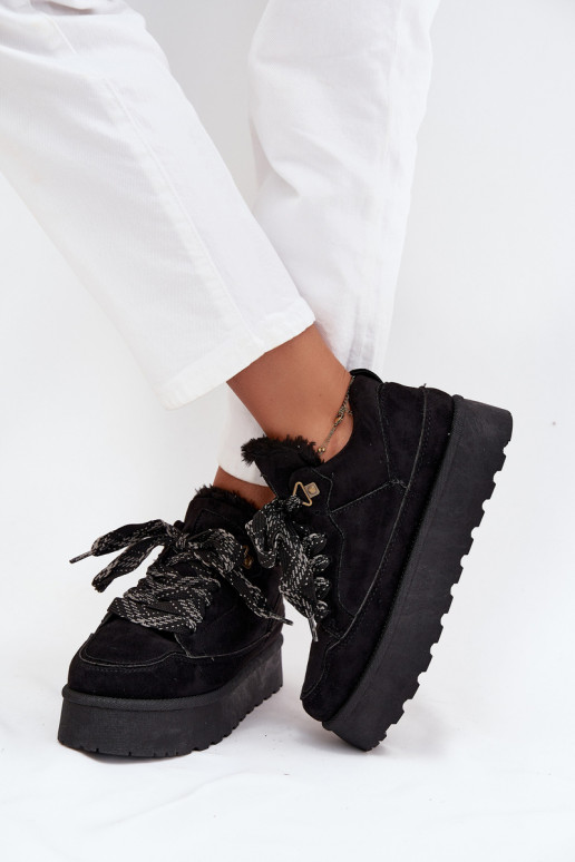 con cordones Botas de nieve Femenino con una plataforma calentamiento con pelo dentro de color negro Tavelle