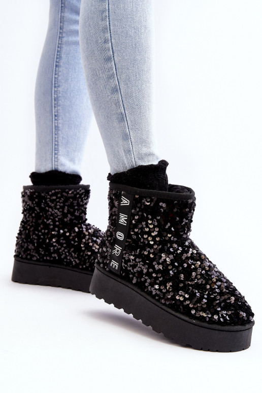 Botas de nieve Femenino con una plataforma Decorado con brillo de color negro Silmo Botas de nieve Femenino con una plataforma Decorado con brillo de color negro Silmo