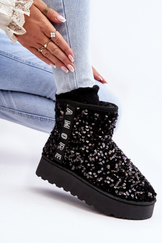 Botas de nieve Femenino con una plataforma Decorado con brillo de color negro Silmo Botas de nieve Femenino con una plataforma Decorado con brillo de color negro Silmo