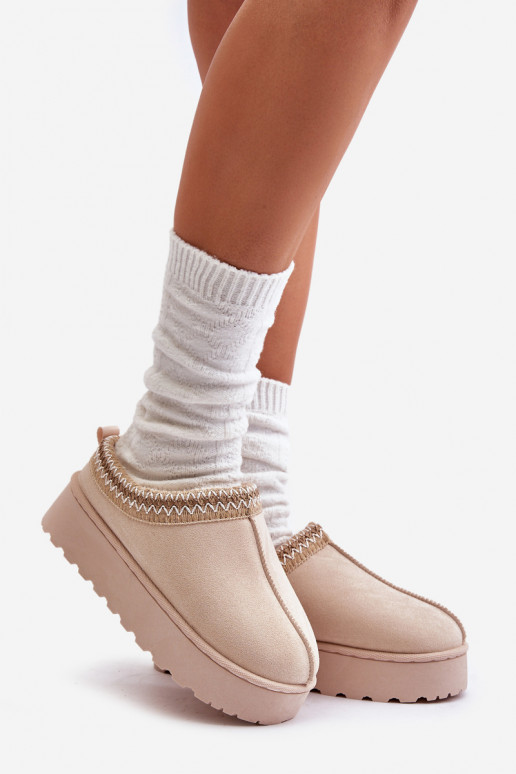 Botas de nieve Femenino con una plataforma calentamiento con pelo dentro color marfil Remenia