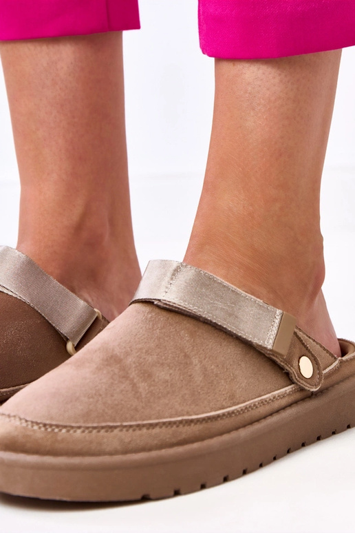 Mules marrones con adhesivo Miluska Mules marrones con adhesivo Miluska