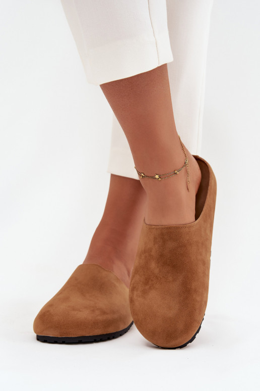 Zapatillas Zuecos Femenino con una plataforma color marrón Sylviane Zapatillas Zuecos Femenino con una plataforma color marrón Sylviane