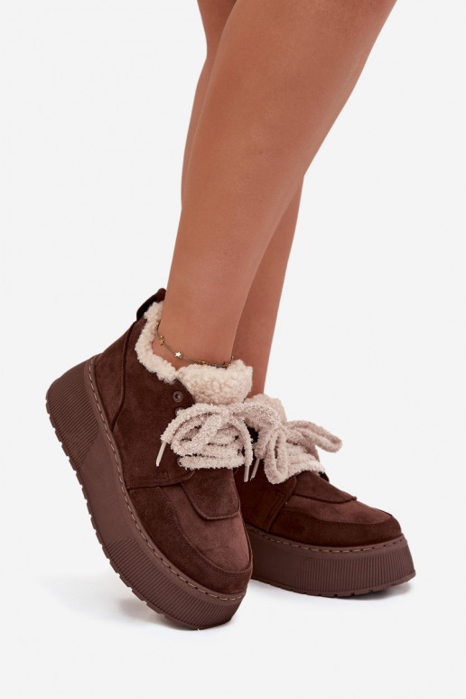 Botas de nieve Femenino con una plataforma con un abrigo de piel Typu Baranek color marrón Luma Botas de nieve Femenino con una plataforma con un abrigo de piel Typu Baranek color marrón Luma