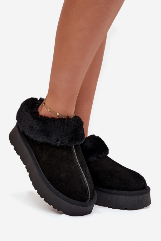 Piel de gamuza Botas de nieve Femenino con un abrigo de piel de color negro Mivelle Piel de gamuza Botas de nieve Femenino con un abrigo de piel de color negro Mivelle