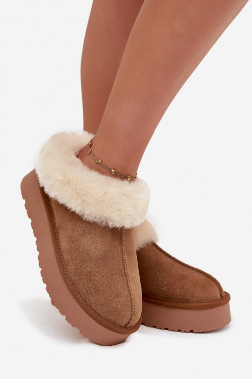 Piel de gamuza Botas de nieve Femenino con un abrigo de piel color marrón Mivelle Piel de gamuza Botas de nieve Femenino con un abrigo de piel color marrón Mivelle