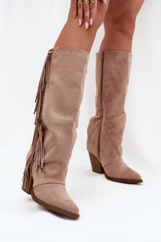 Botas de caña alta de estilo cowboy para mujer con flecos y tacones color beige Tivara Botas de caña alta de estilo cowboy para mujer con flecos y tacones color beige Tivara