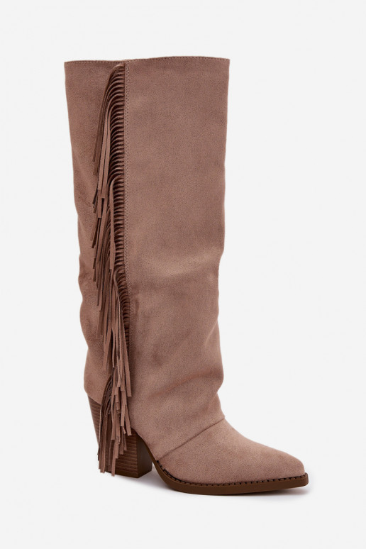 Botas de caña alta de estilo cowboy para mujer con flecos y tacones color beige Tivara Botas de caña alta de estilo cowboy para mujer con flecos y tacones color beige Tivara