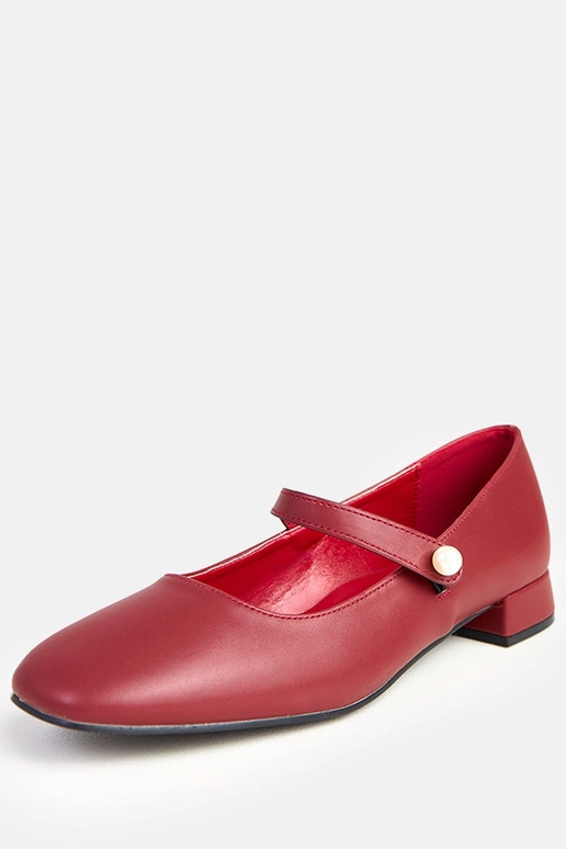 Zapatos burdeos de tacón con tira... Zapatos burdeos de tacón con tira...