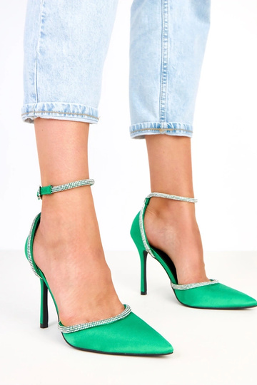 Zapatos verdes de satén con circonitas que se cierran a la altura del tobillo Zizia