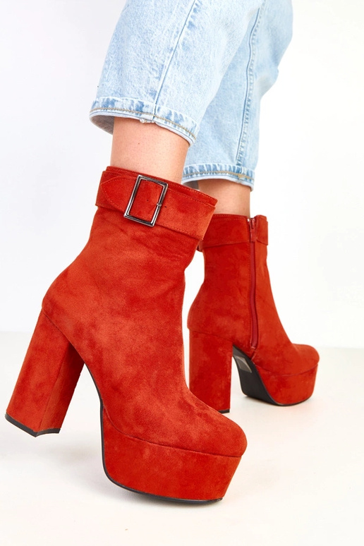 Botines naranjas con plataforma y... Botines naranjas con plataforma y...