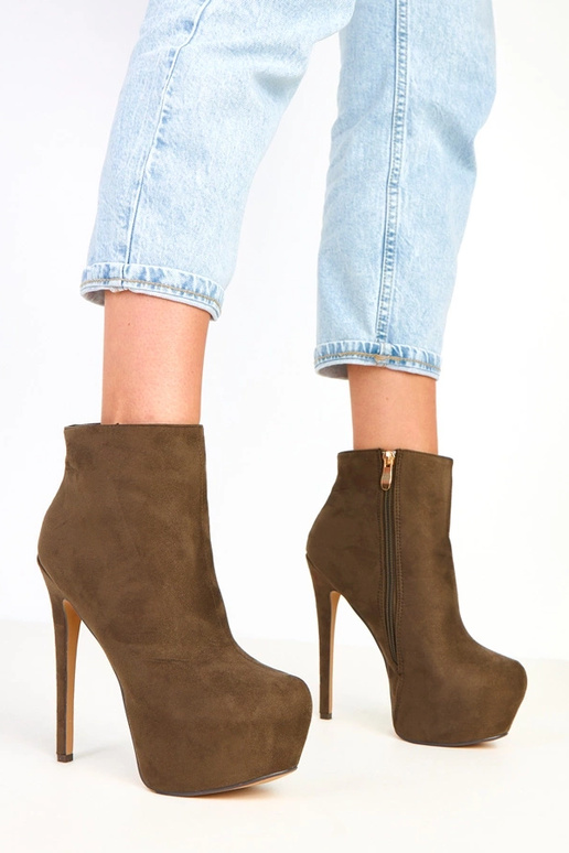 Botines de gamuza verdes con... Botines de gamuza verdes con...