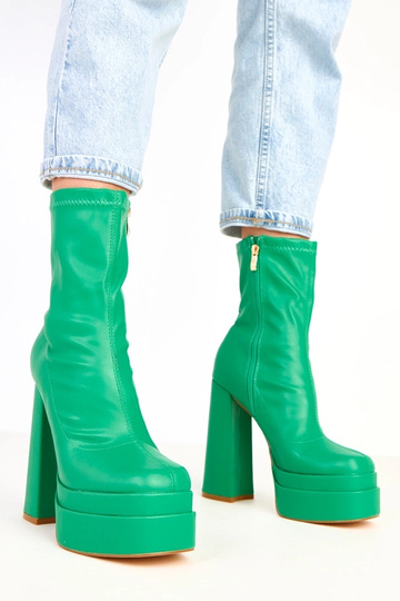 Botines verdes con columna masiva y plataforma Yasmin