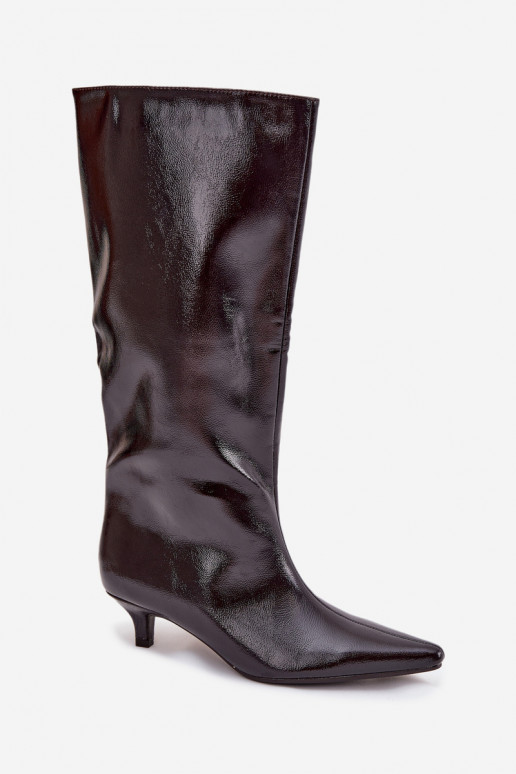 con efecto barniz botas de mujer En un tacón bajo borgoña Mireva con efecto barniz botas de mujer En un tacón bajo borgoña Mireva