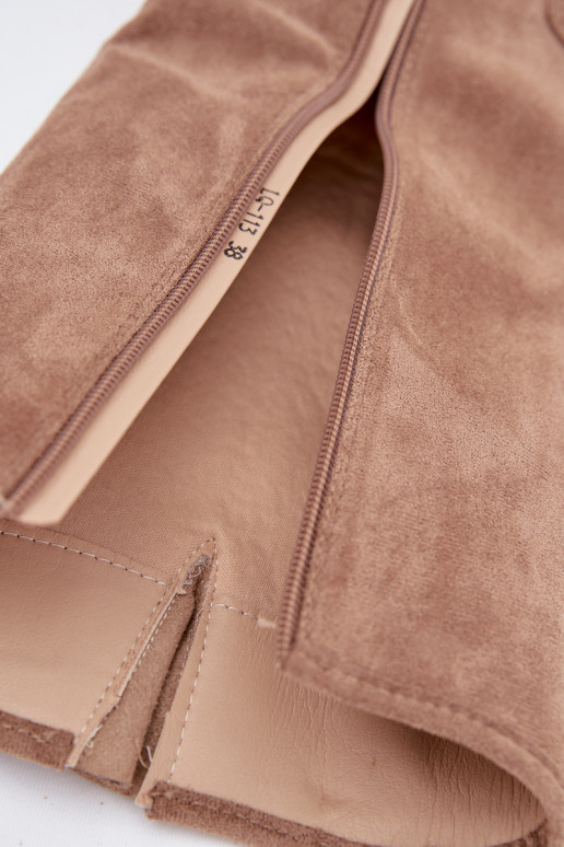 botas estilo vaquero con tacones con hebillas beige Fivelle botas estilo vaquero con tacones con hebillas beige Fivelle