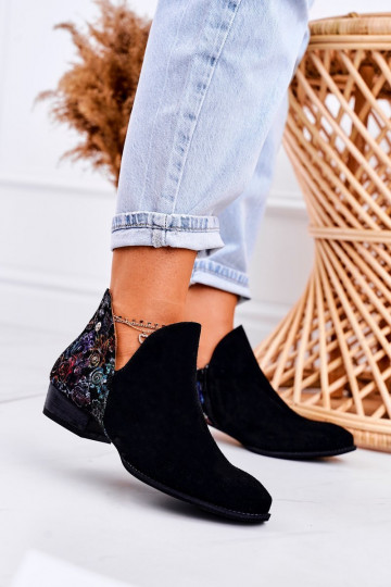 Botas de mujer Tiene queciejka de color negro con flores 04091-57