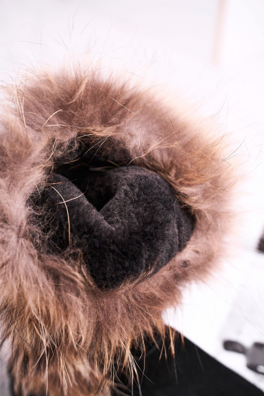 Botas de nieve cálidas y elegantes con pelo dentro gamuza natural de color negro Balvin Botas de nieve cálidas y elegantes con pelo dentro gamuza natural de color negro Balvin